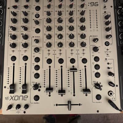 Allen & Heath XONE:96 DJ Mixer image 3