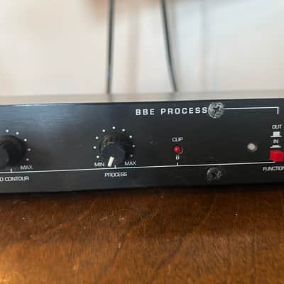 BBE 362 Dual channel Sonic Maximizer with rack mount bolts and washers. image 3