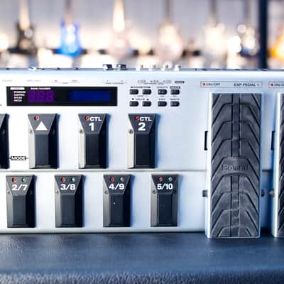 Roland VG99 V-Guitar System and FC300 foot controller system 2010 - silver image 2