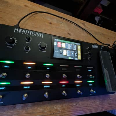 Headrush Pedalboard 2010s - Black With Extra Expression Pedal and More image 1