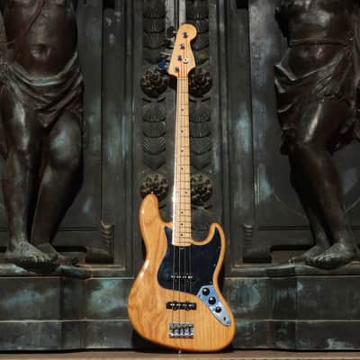 Fender American Professional Jazz Bass® | 2018 image 17