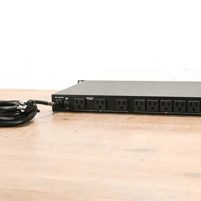 Furman PL-8C 15A Classic Series Power Conditioner with Lights CG013PD image 5