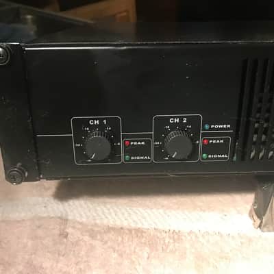 PHONIC MAX 1500 2U rack mount power amplifier. 450 WPC @ 4 Ohms. Great value amplifier. Includes rack mount bolts and washers. image 2