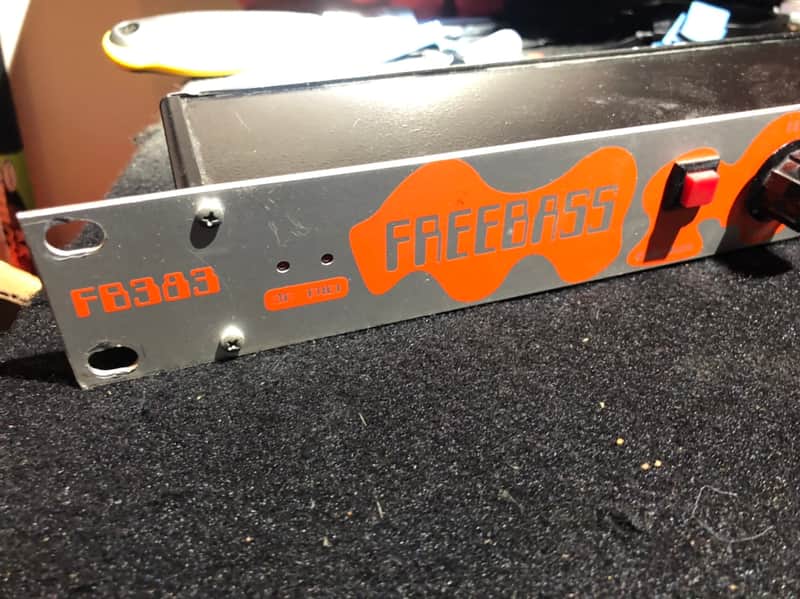 MAM FreeBass FB383 (90s TB303 clone) analog rack bass synth with power supply image 1