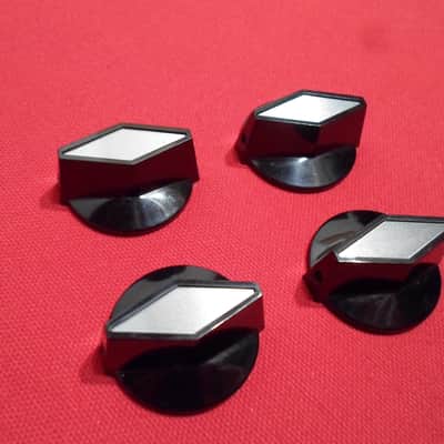 Rickenbacker Rogan TV knob  Black/Silver image 9
