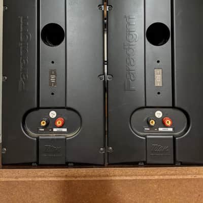 Paradigm Titan v4 Bookshelf Speakers in Black image 2