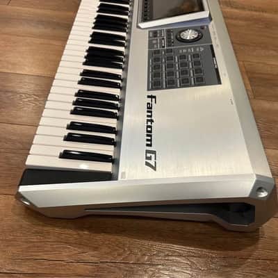 Roland Fantom G7 Music Workstation 76 Keys......EXCELLENT image 5