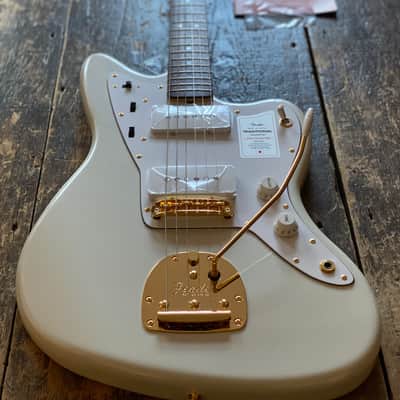 Fender Japan Traditional 2025 Ltd Edition Collection '60s Jazzmaster White Pearl w/ Matching Headstock image 2
