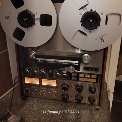TEAC A-7300 1/4" 2-Track Reel to Reel Tape Recorder 1970s - Silver image 1