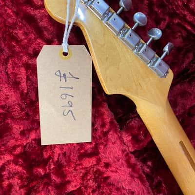 Fender American Vintage '57 Stratocaster 1998 - 1999 - Aztec Gold image 8