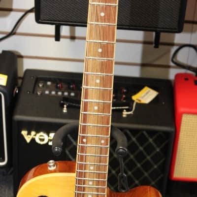 Epiphone Wildkat Semi-Hollowbody 6str Guitar w/Bigsby Tremolo. Made in China, Year 2018 (Pre-Owned) image 3