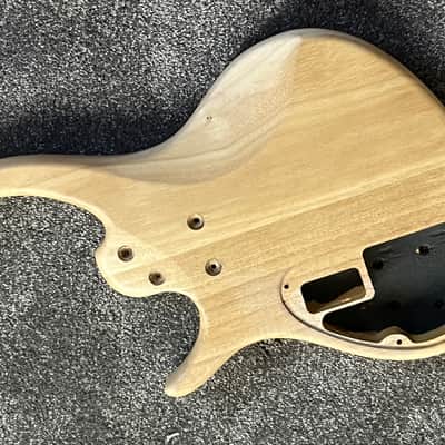Tobias Growler IV bass body - Natural Satin image 5