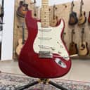 Fender American Special Stratocaster, Maple Fingerboard, Candy Apple Red 2013