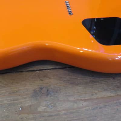 Fender Toronado 2002 Orange And Pearl MIM Near Mint Condition Electric Guitar Rarest Finish image 10
