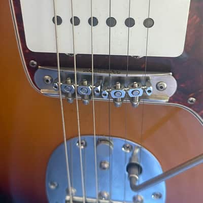 Fender Limited Edition Vintera II Road Worn '50s Jazzmaster 2025 3-Color Sunburst image 9