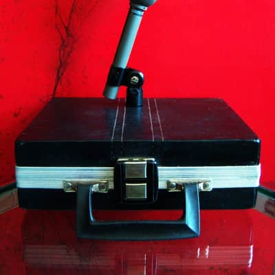Vintage 1980's Electro-Voice PL11 / RE11 Supercardioid Dynamic Microphone green Low Z w mic clip & case RE10 RE15 image 1