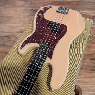 Fender P-Bass Research & Development Precision Bass 2008 Blonde UNICORN Spruce Cap! image 9