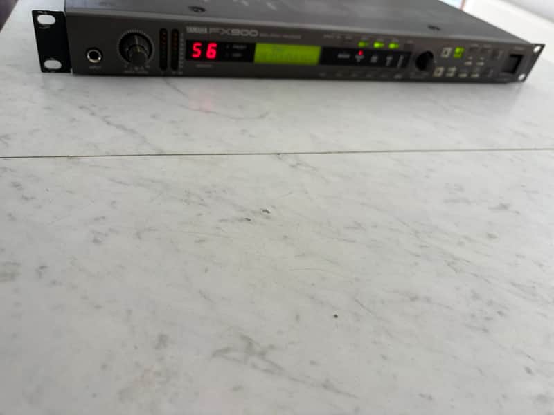 Yamaha FX900 Effect processor image 1