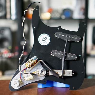 Lindy Fralin Strat Blues Special Stratocaster Loaded Pickguard image 3