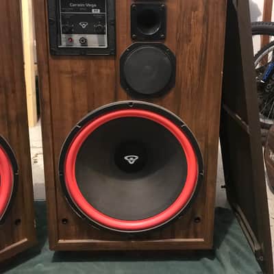 Cerwin Vega D-9 Walnut 15" beautiful vintage 350 watt floor standing stereo speakers image 4