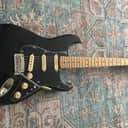 Fender FSR Special Edition Player Stratocaster with Maple Fretboard 2019 - 2024 - Black