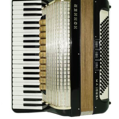 Hohner Verdi VM Piano Accordion 120 Bass, made in Germany, Straps and Hard Case, Vintage Original Musical Instrument, 2720 image 4
