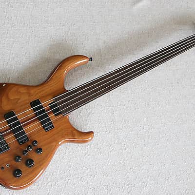 Tobias PRE Gibson fretless 5 string bass W/13 pin midi output image 1