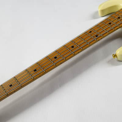 Ernie Ball Music Man StingRay 5 HH with Maple Fretboard - White Pearl image 8