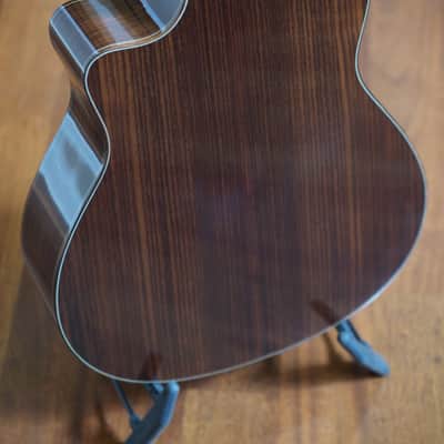Larrivee LV-10 E 2002 - Mint image 3