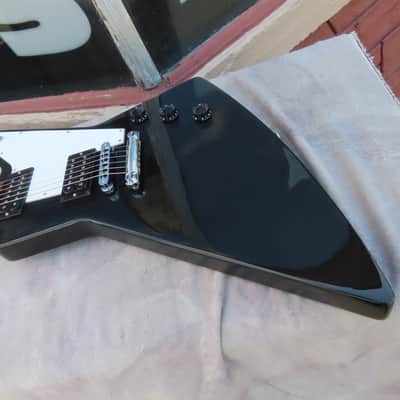 GIBSON 2012 76' REISSUE EXPLORER STANDARD EBONY 1 OWNER near MINT! with PAPERWORK! image 5
