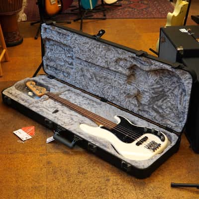 Fender Deluxe Active Precision Bass Special 2017 Olympic White w/Molded Hard Case image 12