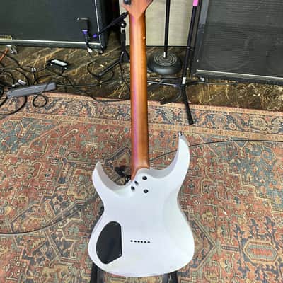 Balaguer Diablo Standard Satin Trans White image 4