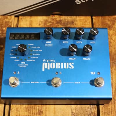 Strymon Mobius 2012 - Present - Blue image 2