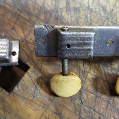Vintage RARE 1966 Kluson Double Line  3x3 on a Plate Guitar Tuners Needs Repair Luthier Parts image 5