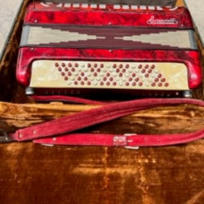 paramount busilacchio vintage red image 4