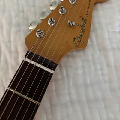 Fender Robert Cray Artist Series Signature Stratocaster 2003 - Present - 3-Color Sunburst image 8