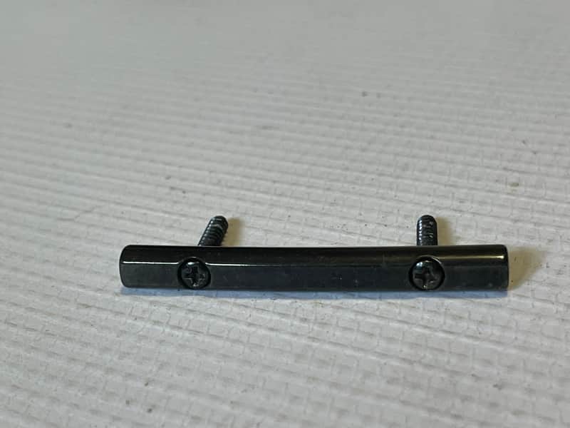 Kramer Schaller Retainer Bar