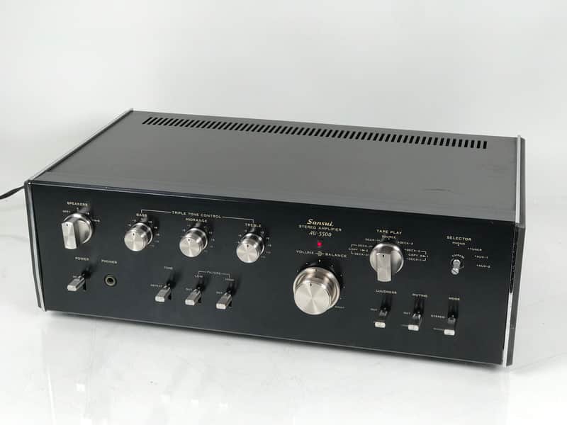 Vintage Sansui AU-5500 Stereo Amplifier | Reverb Canada