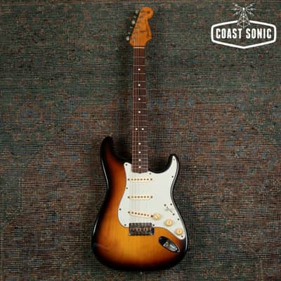 1997 Fender American Vintage Reissue '62 Stratocaster with original case AVRI image 2