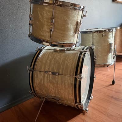 Ludwig Club Date 12/14/20 1967 Keystone White Marine Pearl image 4