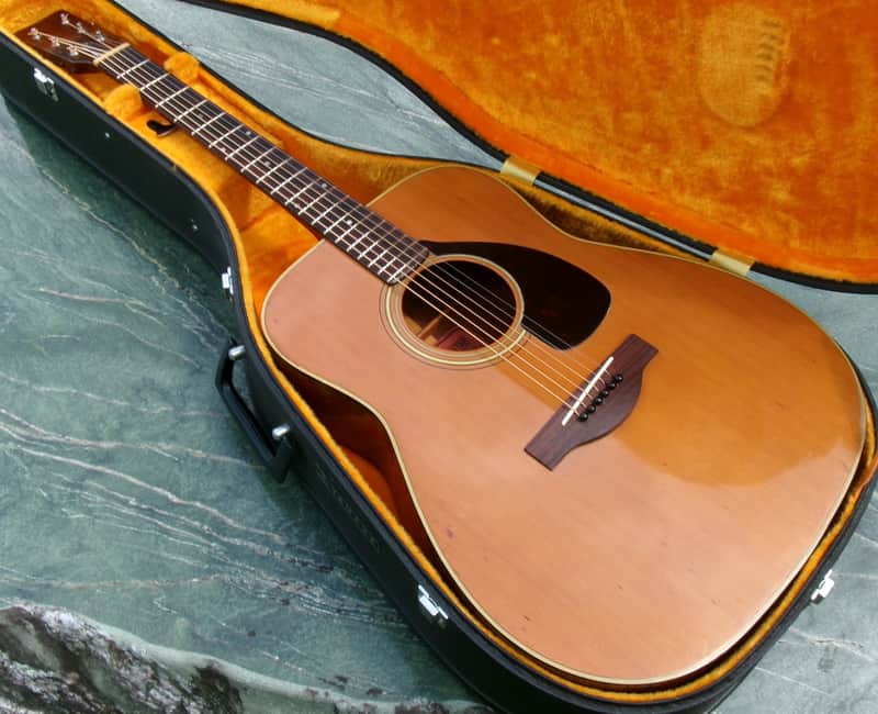 1969 Yamaha FG180 Red Label Nippon Gakki+Rocket Case image 1
