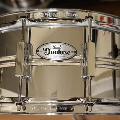 Pearl DUX1465BR Duoluxe 14x6.5" Chrome Over Brass Snare Drum 2021 - Present - Nicotine White Marine Pearl Inlay image 3