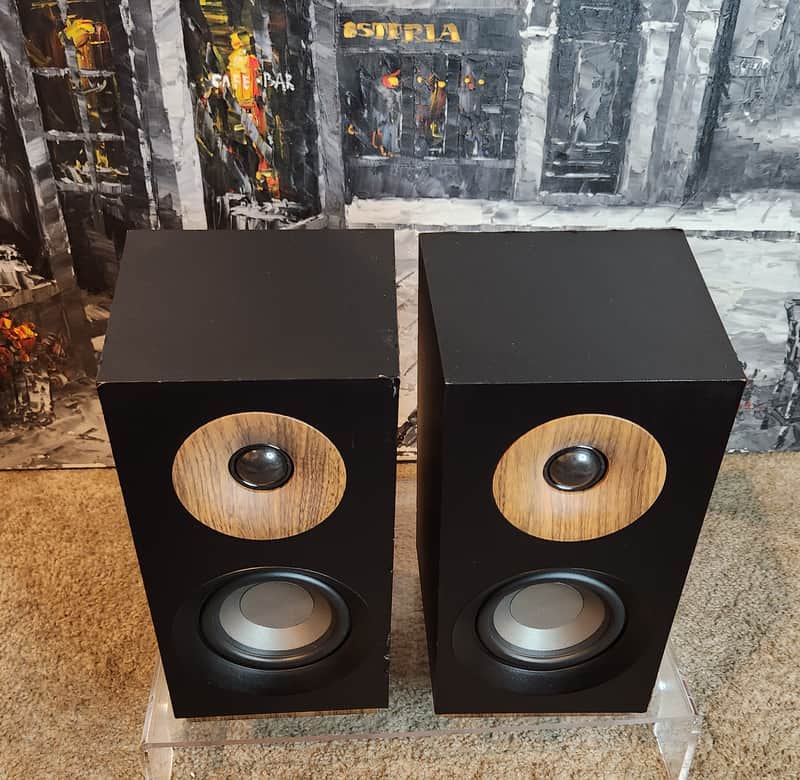 Jamo Jamo S 801 are compact, 2-way bass-reflex bookshelf speakers 2000 - Black image 1