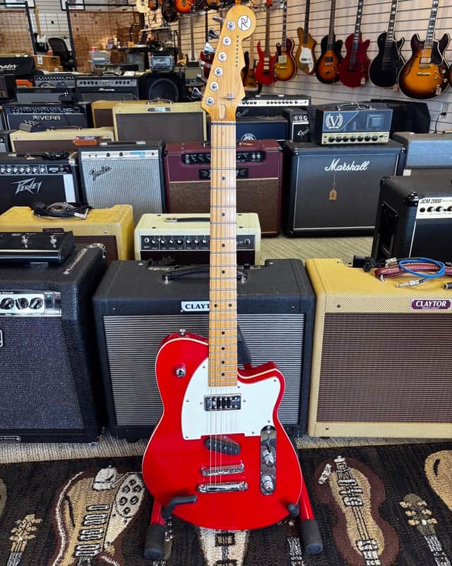 Reverend Buckshot with Rosewood Neck 2017 - Party Red w/CASE image 1