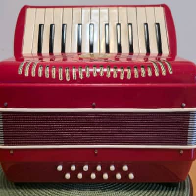Salanti  Model 24-1960 - Vibrant red-25 keys 12 bass image 4