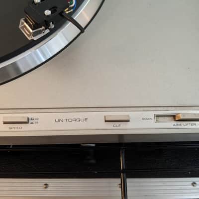 Hitachi Direct Drive Turntable HT-40S image 5