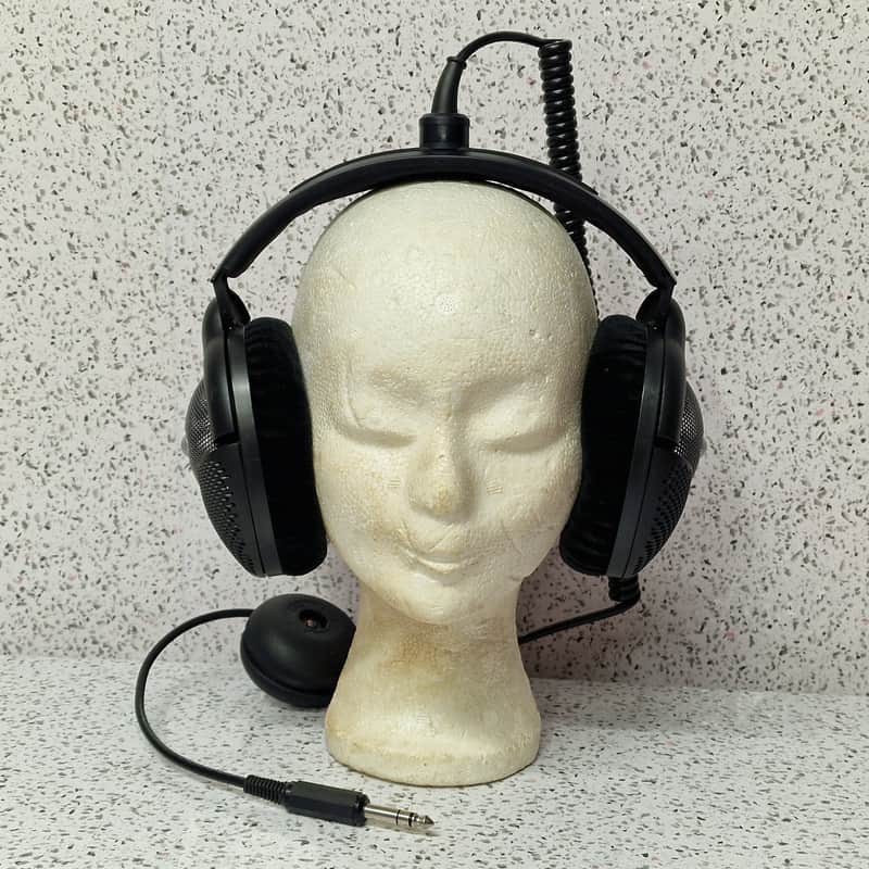 90s Vintage Headphones Sennheiser HD 590 image 1