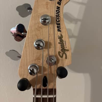 Squier Affinity Precision Bass PJ with Laurel Fretboard 2020 - Present - Lake Placid Blue image 2