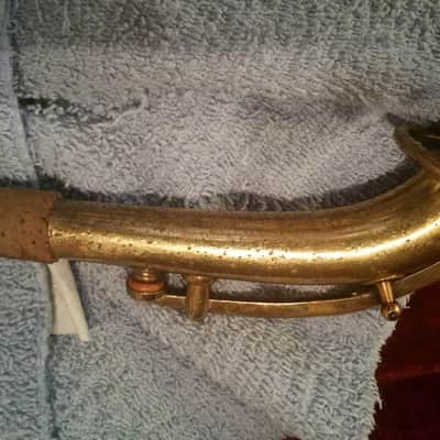 Buescher True Tone 1925 Alto Saxophone image 4