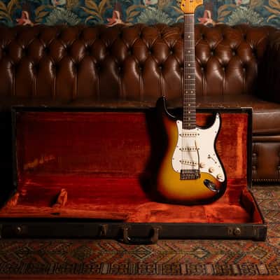 1966 Fender Stratocaster - Sunburst image 2
